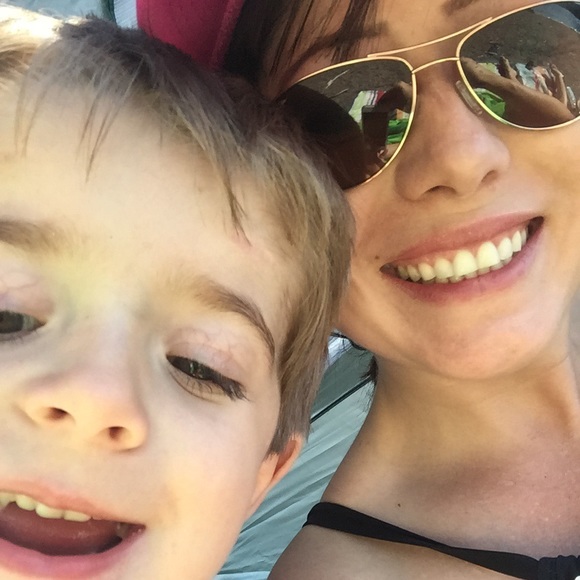 Meet your Posher, Christy - Picture 1 of 1